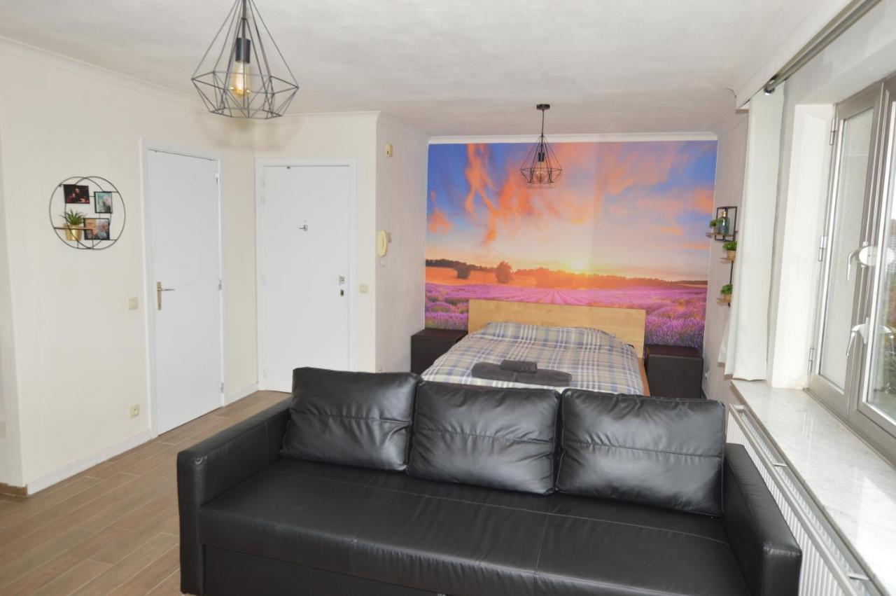 Modern And Private Studio With All Comfort! Lejlighed Roeselare Eksteriør billede
